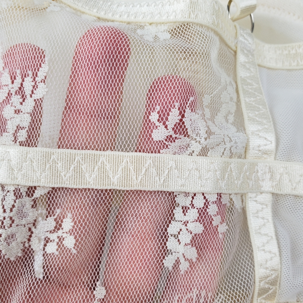 Free People NWT Layer in Floral Lace Bustier in Ivory Size Small Retail $48 - Picture 13 of 13